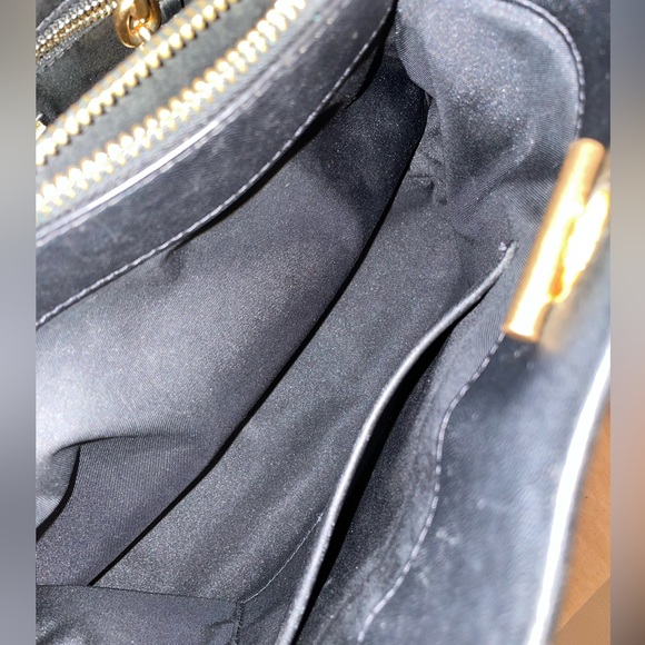 Authentic Tory Burch Handbag - Picture 14 of 17